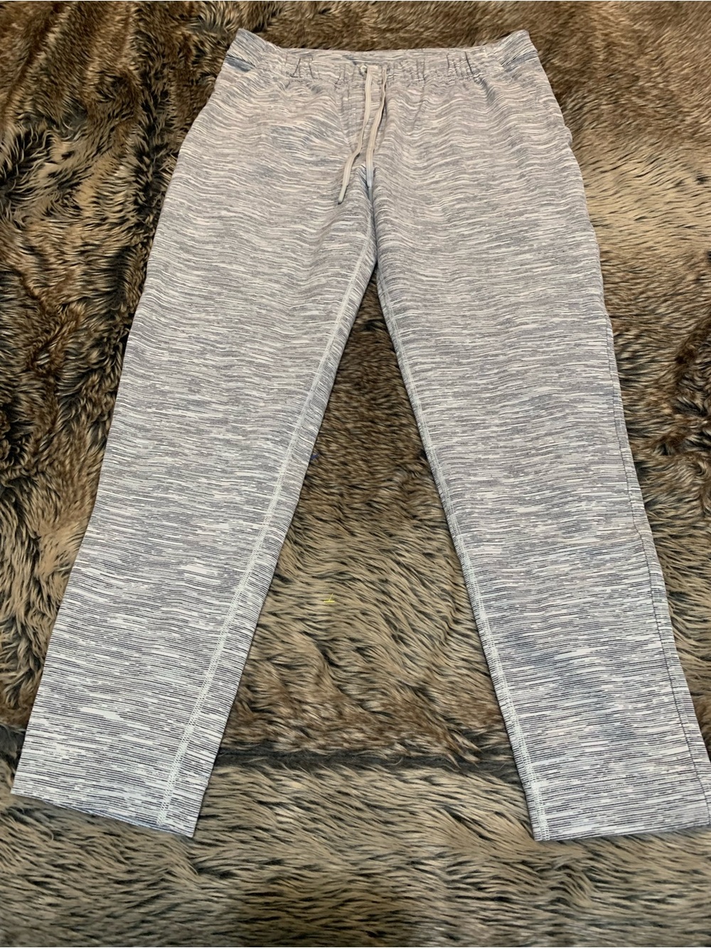 Lululemon Jet Crop *Luon (Slim)
Wee Are From Space Silver Spoon Size 6